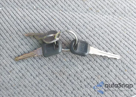 1998 Chevrolet K1500 Fleetside z USA, uszkodzony, nr VIN 1GCEK19W4WE128069